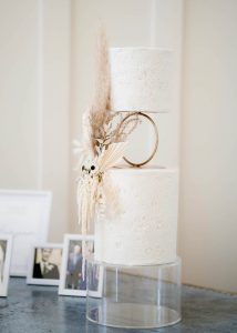 pampas wedding cake textured dried flower modern rustic boho