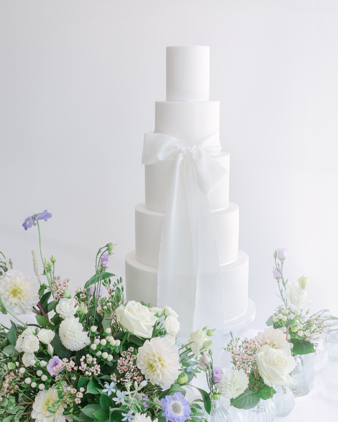 SummerGarden_SoftBow_WeddingCake_IcedInnovations