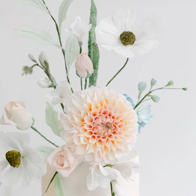 SUGAR FLOWERS.
Intricate works of edible art which take hours and hours to create but they are always in season, food safe and a beautiful keepsake of your special day. 
Are they are an investment you would like to see on your wedding cake? 
#edibleart #sugarflowers #ediblekeepsake #sugarflowerweddingcake #weddibgcakessurrey #surreycakes #weddingcakelondon #fineartweddingcake #Classicweddingcake #stylishweddingcake